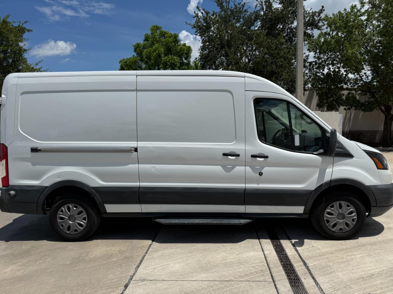 ford transit van 2018 1FTBW2CM4JKA36409 image ford transit van 2018 1FTBW2CM4JKA36409 image